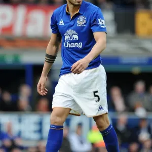 Johnny Heitinga's Determined Performance: Everton vs. Sunderland in FA Cup Sixth Round at Goodison Park Johnny Heitinga's Determined Performance: Everton vs. Sunderland in FA Cup Sixth Round at Goodison Park