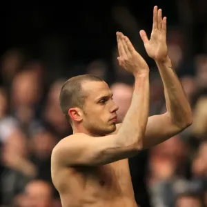 Johnny Heitinga's Euphoric Moment: Everton's FA Cup Upset Against Chelsea at Stamford Bridge (February 19, 2011)
