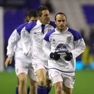 Landon Donovan Joins Everton FC for Pre-Match Warm-up vs Bolton Wanderers (04 January 2012)