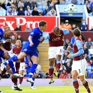 Last-Minute Thriller: Jagielka's Dramatic Header Saves a Point for Everton at Villa Park (2010, Barclays Premier League) Last-Minute Thriller: Jagielka's Dramatic Header Saves a Point for Everton at Villa Park (2010, Barclays Premier League)