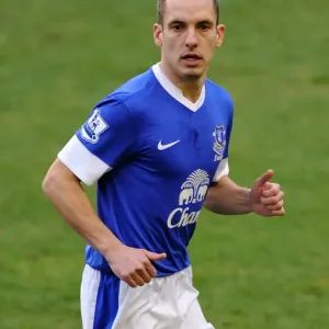 Leadership and Determination: Osman's Inspiring Performance in the Scoreless Battle between Everton and Swansea City (12-01-2013) Leadership and Determination: Osman's Inspiring Performance in the Scoreless Battle between Everton and Swansea City (12-01-2013)