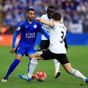 Leicester City vs. Everton: Intense Battle Between Mahrez and Baines at King Power Stadium