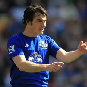 Leighton Baines in Action: Everton vs. Wolverhampton Wanderers, Barclays Premier League (April 2011) Leighton Baines in Action: Everton vs. Wolverhampton Wanderers, Barclays Premier League (April 2011)
