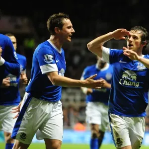 Leighton Baines Game-Winning Goal: Everton's Victory over Newcastle United (02-01-2013) Leighton Baines Game-Winning Goal: Everton's Victory over Newcastle United (02-01-2013)