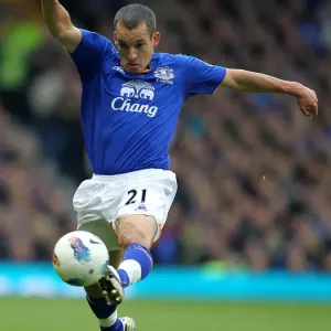 Leon Osman in Action Print - Everton v Manchester United
