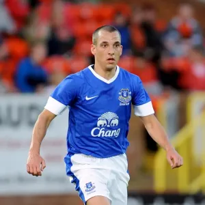 Leon Osman and Everton Kick Off Pre-Season at Tannadice Park Against Dundee United