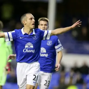 Leon Osman Scores Opening Goal: Everton 4-1 Fulham (December 14, 2013) Leon Osman Scores Opening Goal: Everton 4-1 Fulham (December 14, 2013)