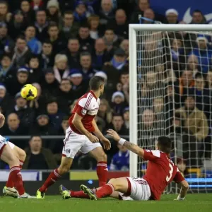 Leon Osman Scores Opening Goal: Everton's Triumph Over Fulham in the Barclays Premier League (14-12-2013, Goodison Park) Leon Osman Scores Opening Goal: Everton's Triumph Over Fulham in the Barclays Premier League (14-12-2013, Goodison Park)