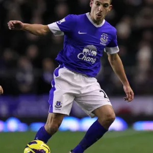 Leon Osman Shines in Everton's Draw Against Arsenal at Goodison Park (28-11-2012)