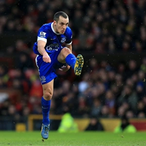 Leon Osman's Brave Display: Everton's 2-0 Defeat at Old Trafford (10-02-2013)