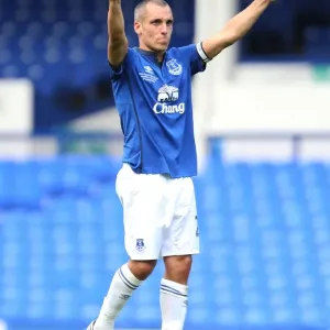 Leon Osman's Farewell: Everton FC Bids Adieu at Goodison Park vs FC Porto Leon Osman's Farewell: Everton FC Bids Adieu at Goodison Park vs FC Porto