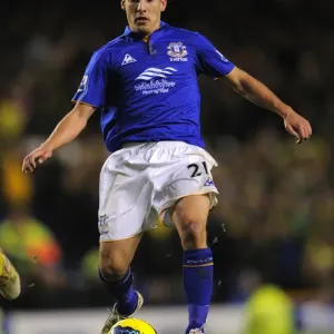 Leon Osman's Stunning Goal: Everton's Victory Over Norwich City (17 December 2011, Goodison Park) Leon Osman's Stunning Goal: Everton's Victory Over Norwich City (17 December 2011, Goodison Park)