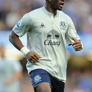 Louis Saha's Thrilling Upset: Everton's Victory Over Chelsea at Stamford Bridge, Barclays Premier League (15 October 2011) Louis Saha's Thrilling Upset: Everton's Victory Over Chelsea at Stamford Bridge, Barclays Premier League (15 October 2011)