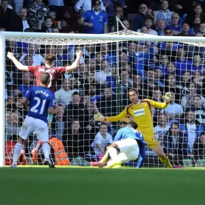 Lukaku Scores Second: Everton's Victory at West Ham United in Barclays Premier League (May 16, 2015) Lukaku Scores Second: Everton's Victory at West Ham United in Barclays Premier League (May 16, 2015)