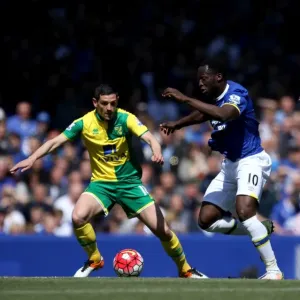Lukaku vs Dorrans: A Football Rivalry Unfolds - Everton vs Norwich City Lukaku vs Dorrans: A Football Rivalry Unfolds - Everton vs Norwich City