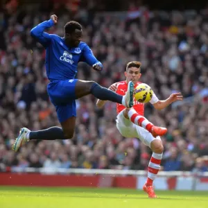 Lukaku vs. Gabriel: Intense Tackle in Arsenal vs. Everton Premier League Clash (2015)