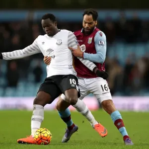 Lukaku vs. Lescott: A Premier League Battle for Ball Possession Lukaku vs. Lescott: A Premier League Battle for Ball Possession