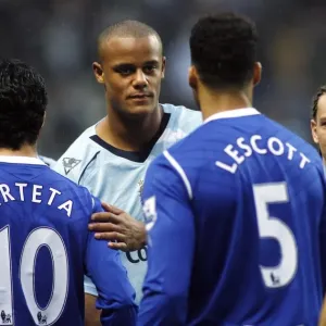 Manchester City vs. Everton: Kompany and Arteta's Pre-Match Handshake (08/09) Manchester City vs. Everton: Kompany and Arteta's Pre-Match Handshake (08/09)