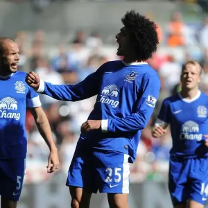Marouane Fellaini's Hat-Trick: Everton Crushes Swansea City 3-0 (22-09-2012) Marouane Fellaini's Hat-Trick: Everton Crushes Swansea City 3-0 (22-09-2012)