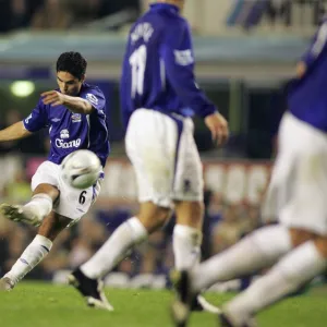 Season 05-06 Poster Print Collection: Everton vs Middlesbrough, Carling Cup