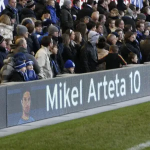Mikel Arteta in Action: Everton FC vs. West Bromwich Albion, Barclays Premier League (2010) Mikel Arteta in Action: Everton FC vs. West Bromwich Albion, Barclays Premier League (2010)
