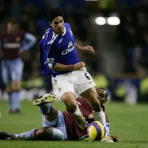 Mikel Arteta in Action: Everton vs. Aston Villa, FA Barclays Premiership, Goodison Park, November 2006