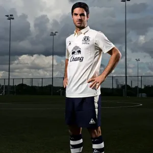 Mikel Arteta: Former Everton Midfielder Mikel Arteta: Former Everton Midfielder