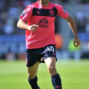 Mikel Arteta Print - Everton Midfield Action Photo Mikel Arteta Print - Everton Midfield Action Photo