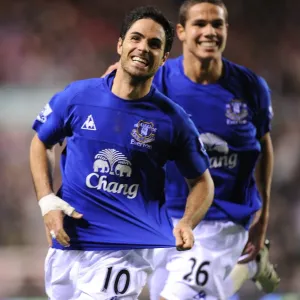 Mikel Arteta and Jack Rodwell: Everton's Unforgettable Equalizer Celebration vs. Sunderland (Nov 2010) Mikel Arteta and Jack Rodwell: Everton's Unforgettable Equalizer Celebration vs. Sunderland (Nov 2010)