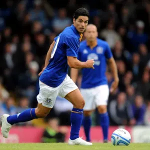 Mikel Arteta Leads Everton in Pre-Season Clash at Bury's Gigg Lane (July 2011) Mikel Arteta Leads Everton in Pre-Season Clash at Bury's Gigg Lane (July 2011)