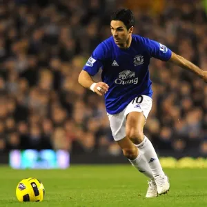 Mikel Arteta Leads Everton in Premier League Battle at Goodison Park vs. Bolton Wanderers Mikel Arteta Leads Everton in Premier League Battle at Goodison Park vs. Bolton Wanderers