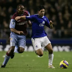 Mikel Arteta vs Didier Agathe: FA Barclays Premiership Battle at Goodison Park (06/07)