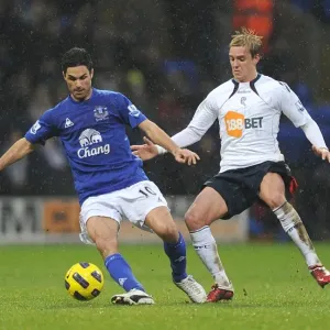 Mikel Arteta vs. Stuart Holden: A Premier League Showdown at Reebok Stadium (13 February 2011) Mikel Arteta vs. Stuart Holden: A Premier League Showdown at Reebok Stadium (13 February 2011)