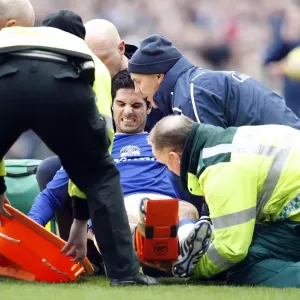 Mikel Arteta's Injury: Everton Star Carried Off in Pain during Newcastle United vs. Everton, 2009 Mikel Arteta's Injury: Everton Star Carried Off in Pain during Newcastle United vs. Everton, 2009