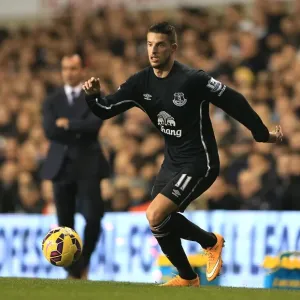 Mirallas in Action: Everton vs. Tottenham Hotspur, Premier League - White Hart Lane