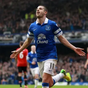 Mirallas Scores Brace: Everton Takes 2-0 Lead Over Manchester United in Premier League (April 21, 2014) Mirallas Scores Brace: Everton Takes 2-0 Lead Over Manchester United in Premier League (April 21, 2014)