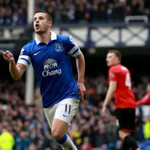 Mirallas's Strike: Everton Takes 2-0 Lead Over Manchester United in Premier League (April 21, 2014) Mirallas's Strike: Everton Takes 2-0 Lead Over Manchester United in Premier League (April 21, 2014)