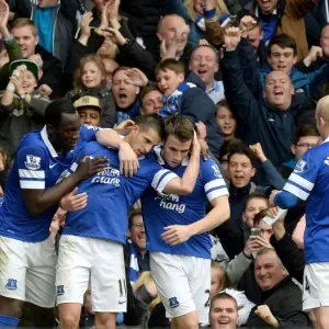 Mirallas's Strike: Everton's Victory Moment vs. Manchester United (April 21, 2014) Mirallas's Strike: Everton's Victory Moment vs. Manchester United (April 21, 2014)