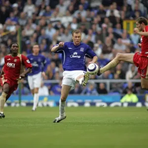 The Moment of Triumph: Duncan Ferguson's Toe-poked Goal for Everton The Moment of Triumph: Duncan Ferguson's Toe-poked Goal for Everton