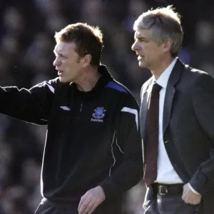 Moyes vs. Wenger: An Intense Football Rivalry on the Touchline Moyes vs. Wenger: An Intense Football Rivalry on the Touchline