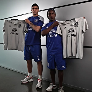 New Faces at Everton FC: Denis Stracqualursi and Royston Drenthe's Arrival Unveiled