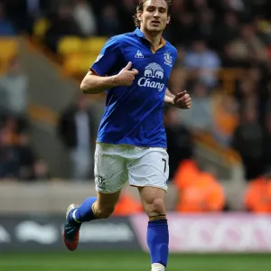 Nikica Jelavic's Dramatic Winner: Everton Triumphs Over Wolverhampton Wanderers (06 May 2012, Molineux Stadium) Nikica Jelavic's Dramatic Winner: Everton Triumphs Over Wolverhampton Wanderers (06 May 2012, Molineux Stadium)