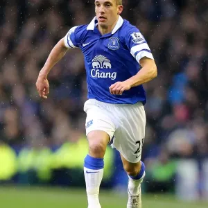 Osman's Stunner: Everton's Narrow 2-1 Victory Over Aston Villa (01-02-2014, Goodison Park) Osman's Stunner: Everton's Narrow 2-1 Victory Over Aston Villa (01-02-2014, Goodison Park)