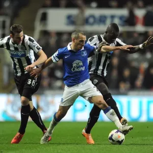 Osman's Triumph: Everton's Dominant 3-0 Victory Over Newcastle United - Osman's Battles with Dummett and Cheik Tiote Osman's Triumph: Everton's Dominant 3-0 Victory Over Newcastle United - Osman's Battles with Dummett and Cheik Tiote