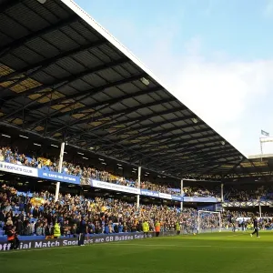 Passionate Evertonians: Everton vs. Blackburn Rovers at Goodison Park, Barclays Premier League (21 January 2012)