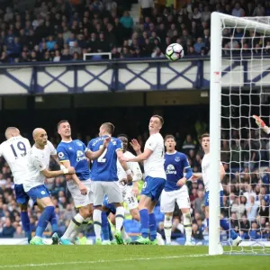 Phil Jagielka Scores Everton's Third Goal vs Leicester City (Premier League 2016-17, Everton v Leicester City, Goodison Park) Phil Jagielka Scores Everton's Third Goal vs Leicester City (Premier League 2016-17, Everton v Leicester City, Goodison Park)