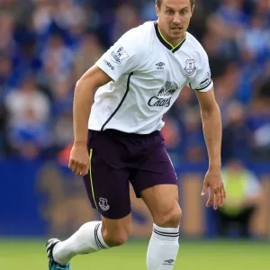 Phil Jagielka vs Leicester City: Everton's Defender in Action at King Power Stadium - Barclays Premier League Soccer Match Phil Jagielka vs Leicester City: Everton's Defender in Action at King Power Stadium - Barclays Premier League Soccer Match