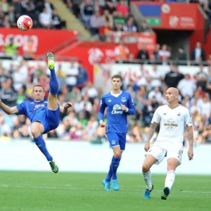 Phil Jagielka vs Swansea City: Everton's Defender in Action at Liberty Stadium Phil Jagielka vs Swansea City: Everton's Defender in Action at Liberty Stadium