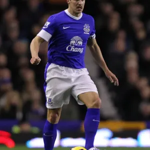 Phil Jagielka's Defiant Performance: Everton Holds Arsenal to a Draw at Goodison Park (28-11-2012)