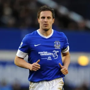 Phil Jagielka's Heroic Performance: Everton's Thrilling 3-3 Draw Against Aston Villa (02-02-2013) Phil Jagielka's Heroic Performance: Everton's Thrilling 3-3 Draw Against Aston Villa (02-02-2013)